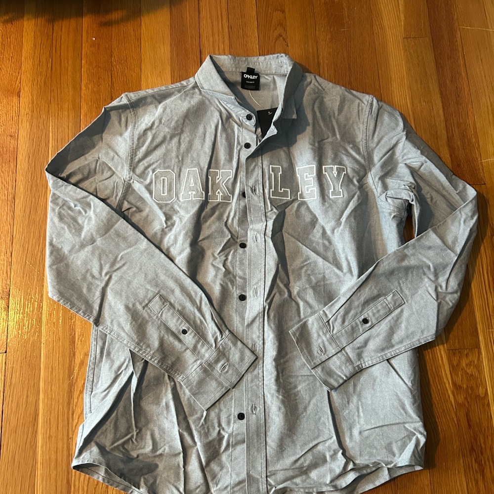 Oakley Men's Gray Button-Up Shirt Jacket